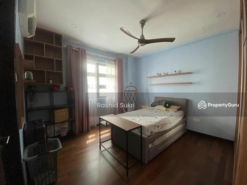 For Sale - Amberhill (Semi-D)