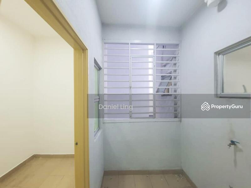 Pangsapuri untuk Disewa di Greenfield Regency - Daniel Ling - PropertyGuru.com.my