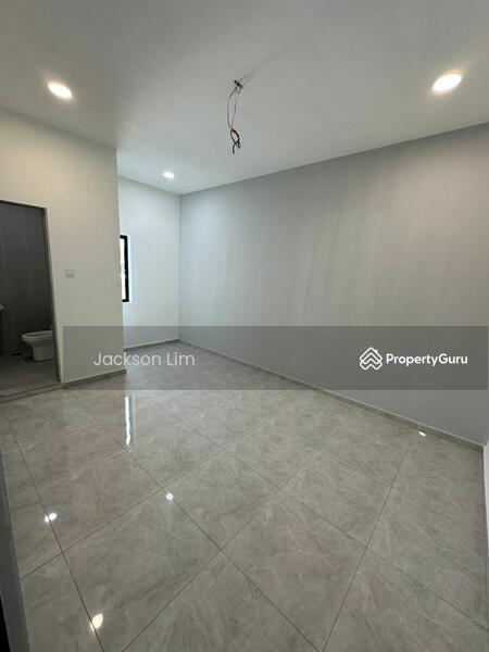 Rumah Teres 2 Tingkat untuk Dijual di Ulu Tiram (Johor) - Jackson Lim - PropertyGuru.com.my