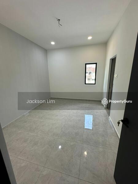 Rumah Teres 2 Tingkat untuk Dijual di Ulu Tiram (Johor) - Jackson Lim - PropertyGuru.com.my