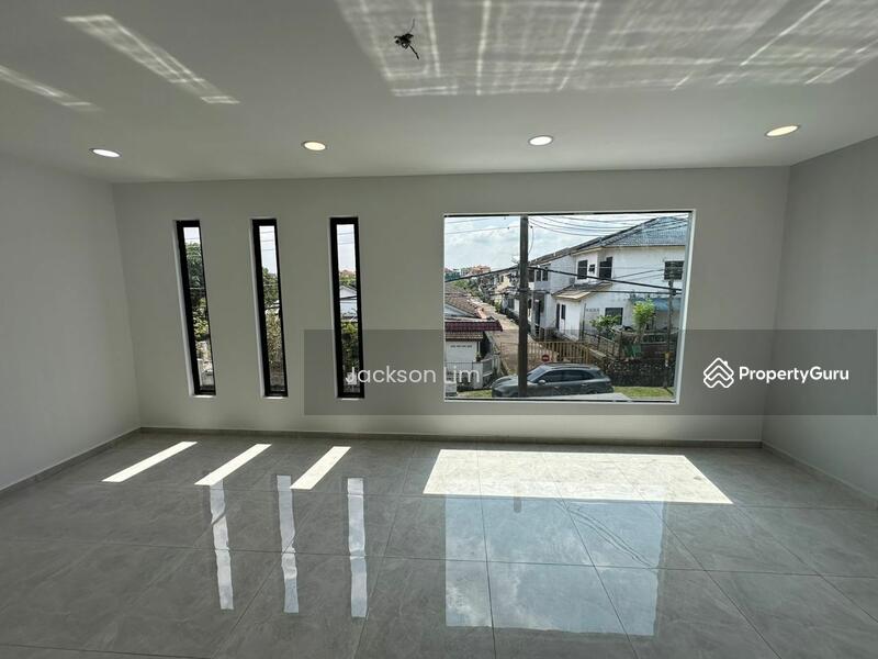 Rumah Teres 2 Tingkat untuk Dijual di Ulu Tiram (Johor) - Jackson Lim - PropertyGuru.com.my