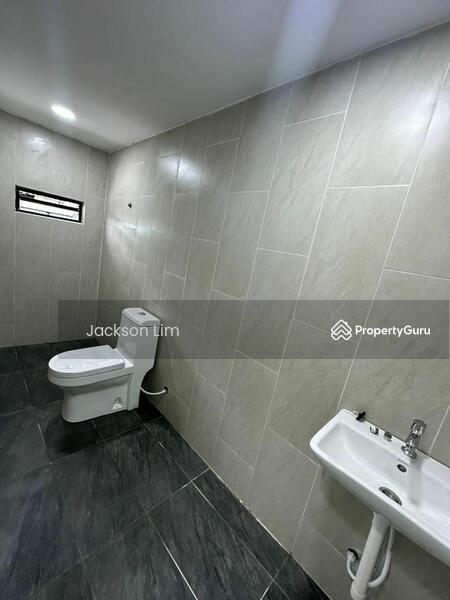Rumah Teres 2 Tingkat untuk Dijual di Ulu Tiram (Johor) - Jackson Lim - PropertyGuru.com.my