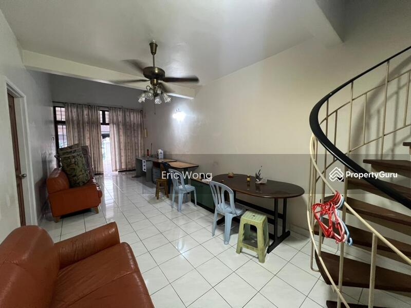 Taman Perling Perling Perlings, Perling, Johor Bahru, Johor, 3 Bedrooms