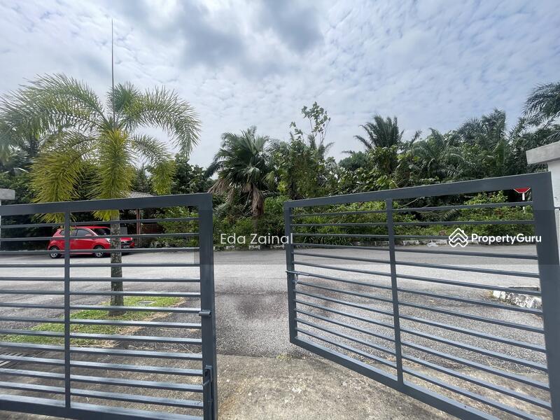 2-storey Terraced House for Sale in Kampung Batu 9 Kebun Baru (Telok Panglima Garang) - Eda Zainal - PropertyGuru.com.my