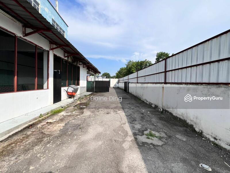 Untuk Dijual - Commercial bungalow at Bangi