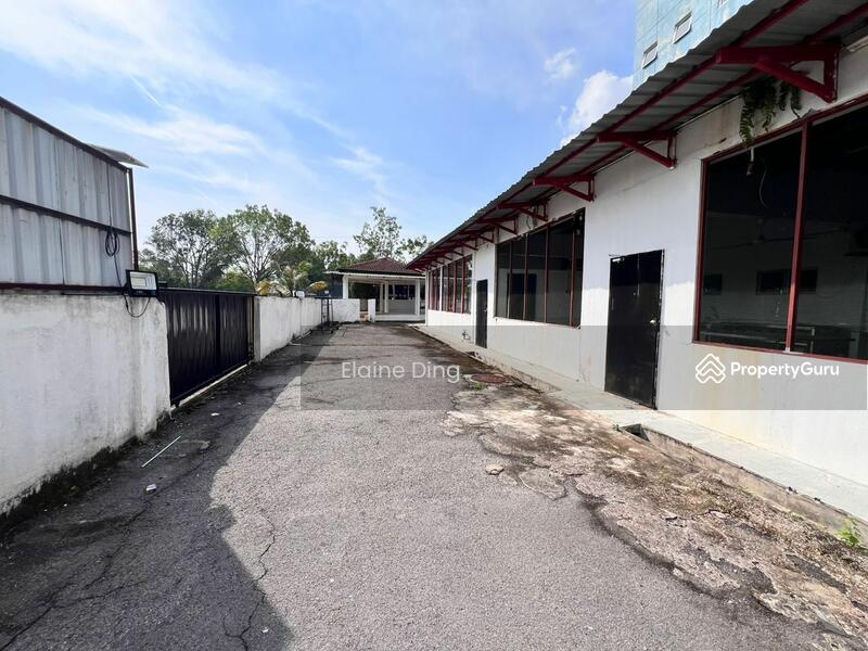 Untuk Dijual - Commercial bungalow at Bangi