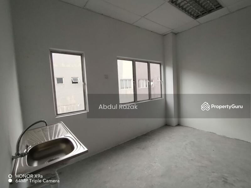 Kedai / Pejabat untuk Dijual di Setia Alam (Selangor) - Abdul Razak - PropertyGuru.com.my