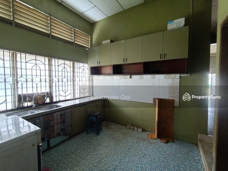 For Sale - Taman Golf