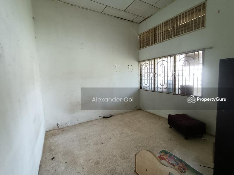 For Sale - Taman Golf