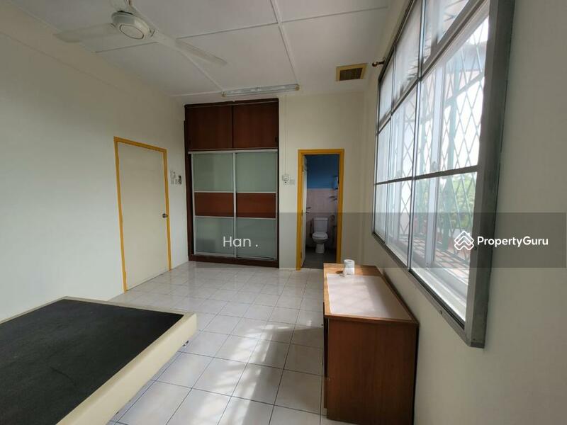 Rumah Teres 2 Tingkat untuk Disewa di Bandar Saujana Putra (Tanjong Duabelas) - Han . - PropertyGuru.com.my