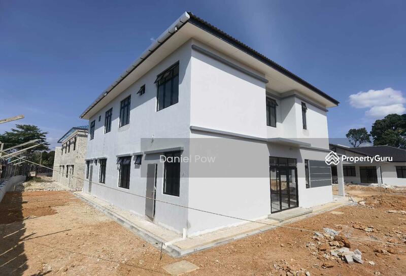 Untuk Dijual - Semi-D house at Melaka Tengah