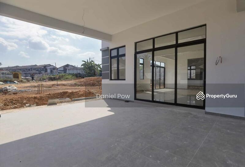 Untuk Dijual - Semi-D house at Melaka Tengah