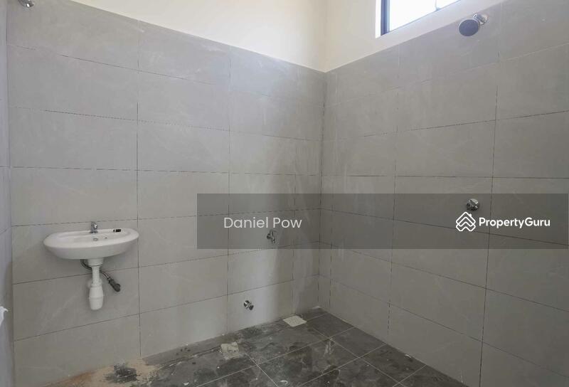 Untuk Dijual - Semi-D house at Melaka Tengah