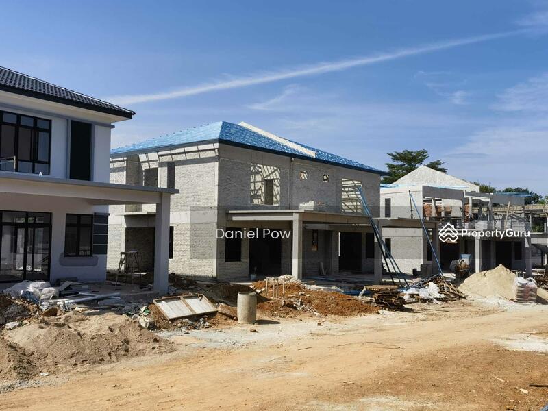 Untuk Dijual - Semi-D house at Melaka Tengah