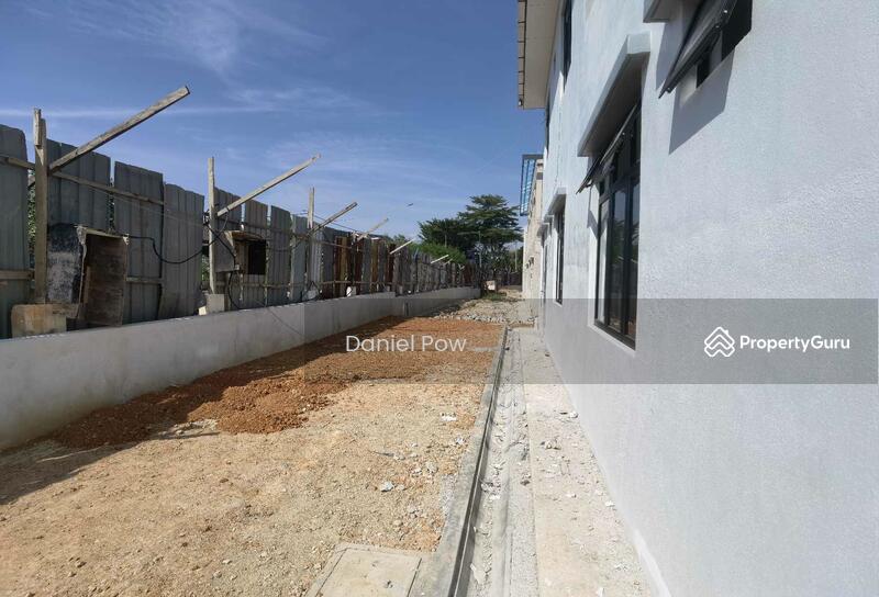 Untuk Dijual - Semi-D house at Melaka Tengah