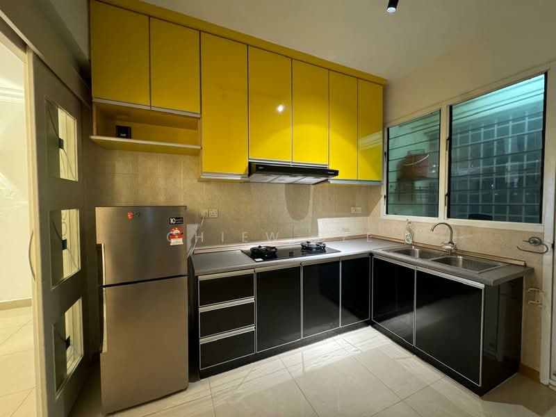 Condominium for Rent at Gurney Park Condominium - Chiew Bee - Kitchen - PropertyGuru.com.my