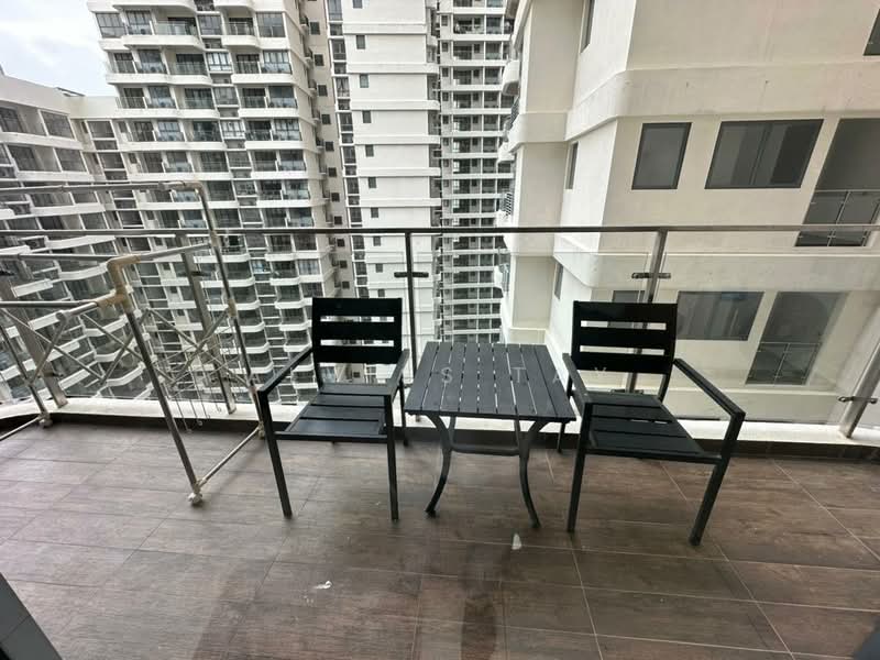 Condominium for Rent at Kings Bay @ Country Garden Danga Bay - Alviss Tay - Balcony - PropertyGuru.com.my