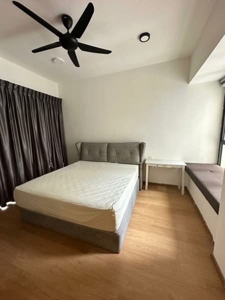 Condominium for Rent at Kings Bay @ Country Garden Danga Bay - Alviss Tay - Bedroom - PropertyGuru.com.my