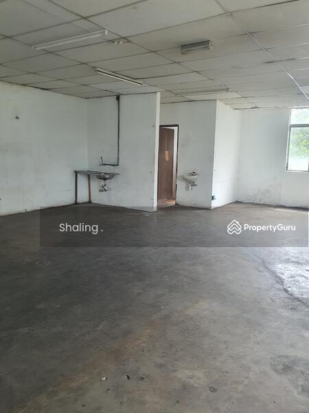 For Rent - Pusat Pernaigaan Masria