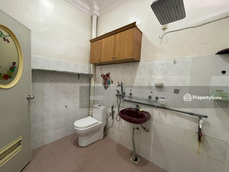 For Sale - Double Storey Semi Detached House Tmn Nira