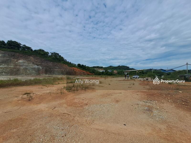 For Sale - Industrial land beside main road @ Puchong