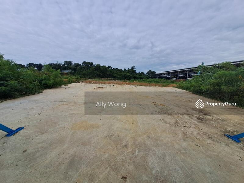 For Sale - Industrial land beside main road @ Puchong