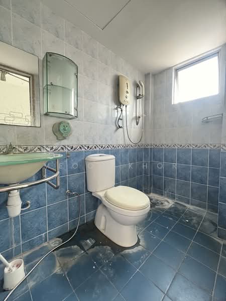 Pangsapuri untuk Dijual di Selayang Mesra - Meoon Khor - Bathroom - PropertyGuru.com.my