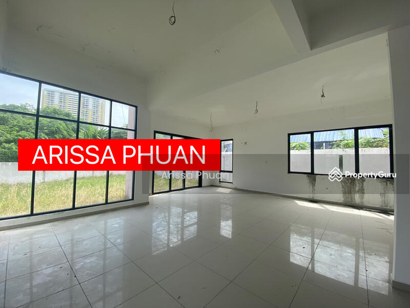 Untuk Disewa - 3 Storey Bungalow House at Relau