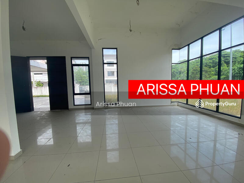 Untuk Disewa - 3 Storey Bungalow House at Relau