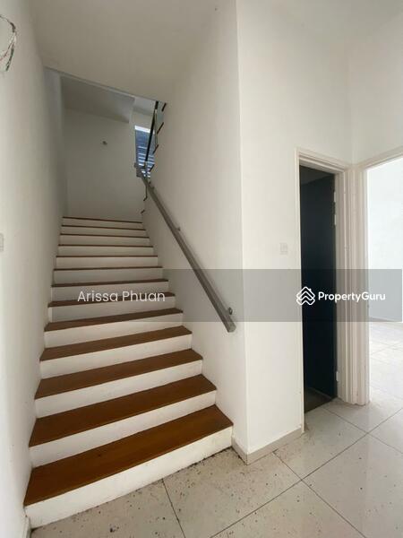Untuk Dijual - 3 Storey Bungalow House at Relau.
