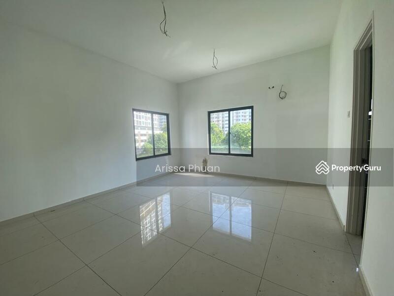 Untuk Dijual - 3 Storey Bungalow House at Relau.
