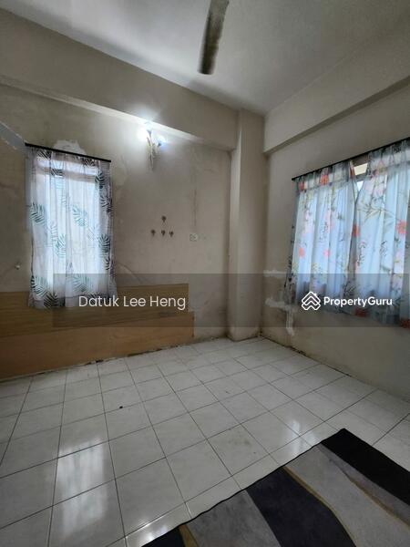 Untuk Disewa - Le Courts Desa Tambun