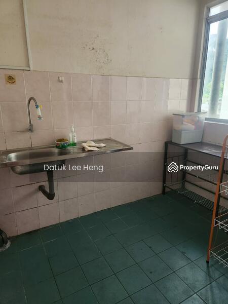 Untuk Disewa - Le Courts Desa Tambun