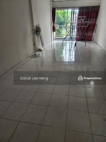 Untuk Disewa - Le Courts Desa Tambun