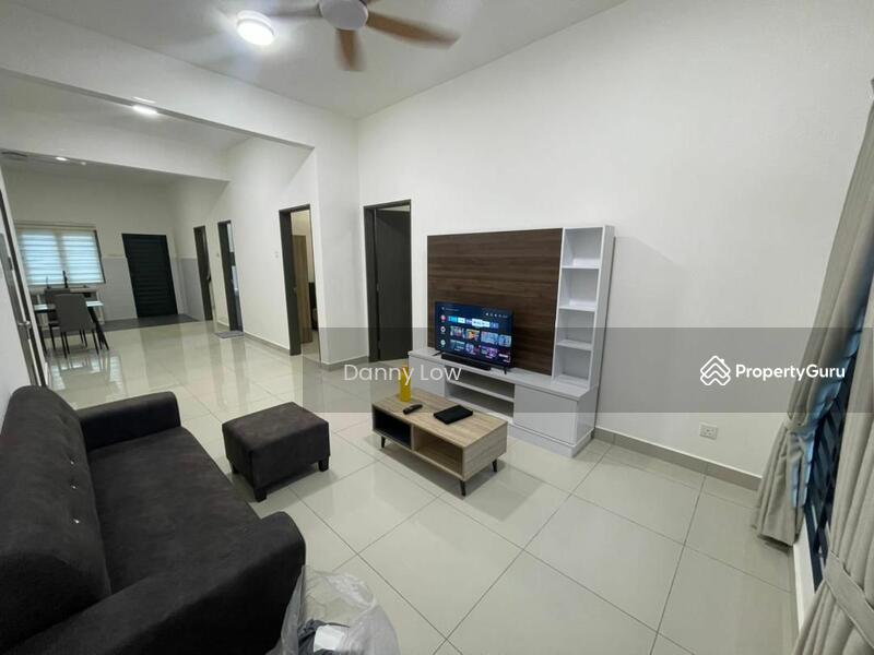 Untuk Disewa - Townhouse at Bandar Sungai Long