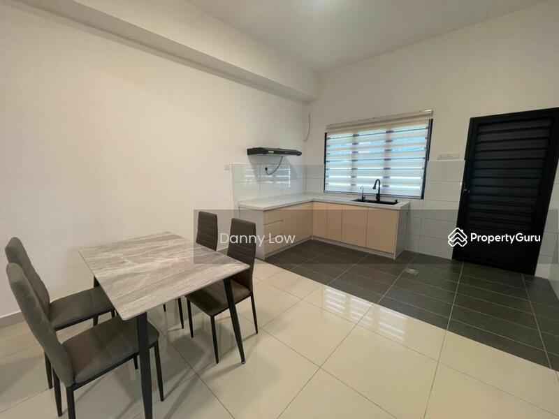 Untuk Disewa - Townhouse at Bandar Sungai Long