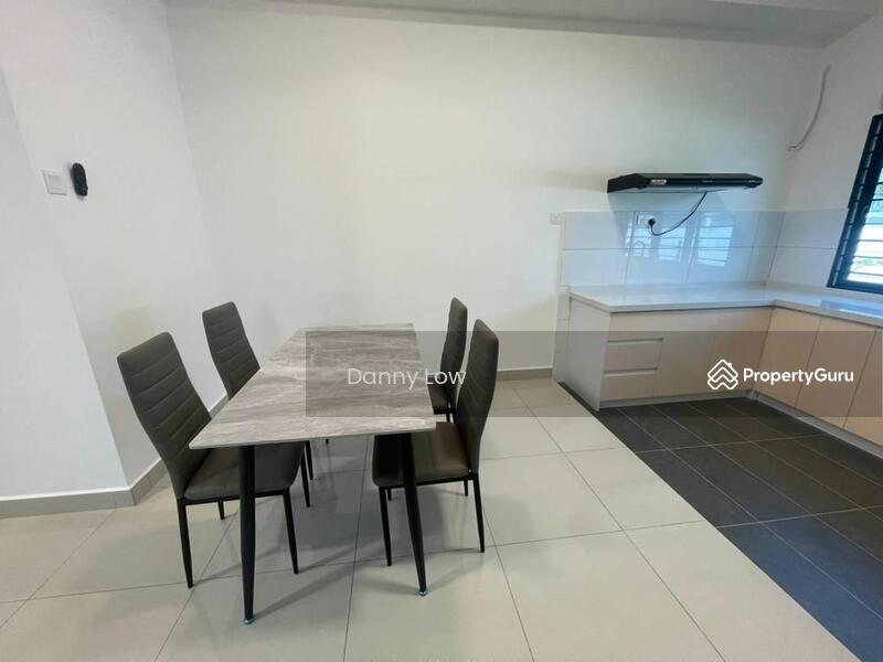 Untuk Disewa - Townhouse at Bandar Sungai Long