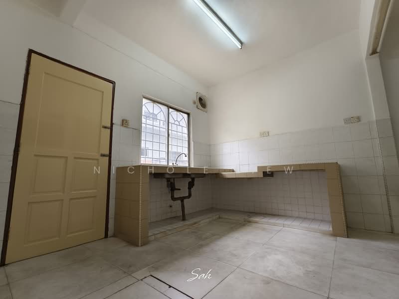 Rumah Teres 2 Tingkat untuk Dijual di Taman Semarak (Kajang) - Nichole Liew - Kitchen - PropertyGuru.com.my