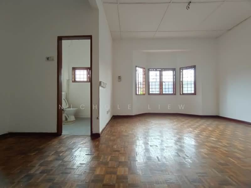 Rumah Teres 2 Tingkat untuk Dijual di Taman Semarak (Kajang) - Nichole Liew - Bathroom - PropertyGuru.com.my