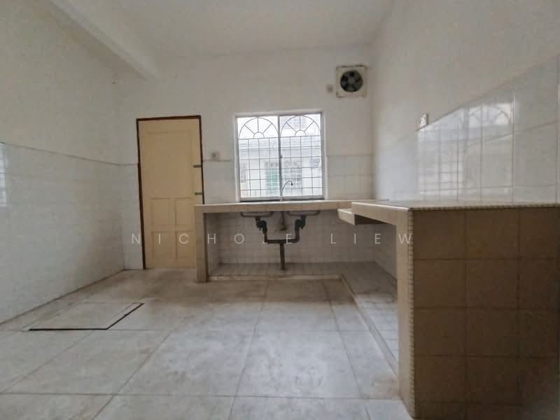 Rumah Teres 2 Tingkat untuk Dijual di Taman Semarak (Kajang) - Nichole Liew - Kitchen - PropertyGuru.com.my