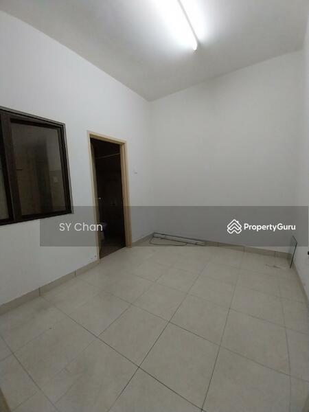 For Sale - Puteri 11