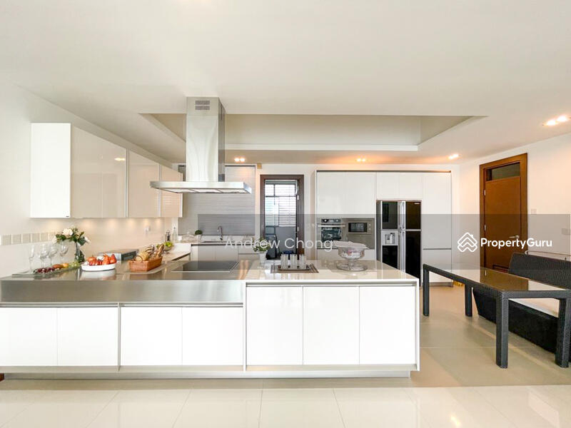 Untuk Dijual - Infinity Beachfront Condominium