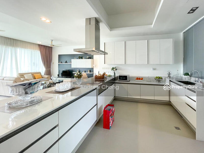 Untuk Dijual - Infinity Beachfront Condominium