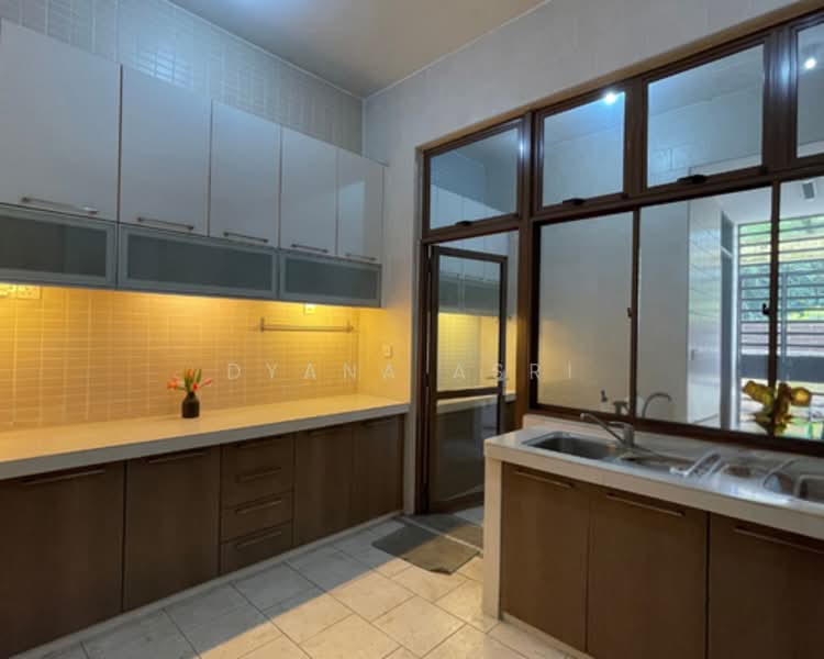 Rumah Teres 2-Tingkat untuk Dijual di Bukit Jelutong (Shah Alam) - Dyana Asri - Kitchen - PropertyGuru.com.my