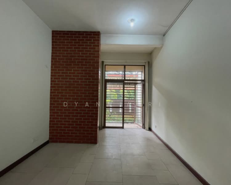 Rumah Teres 2-Tingkat untuk Dijual di Bukit Jelutong (Shah Alam) - Dyana Asri - Interior - PropertyGuru.com.my