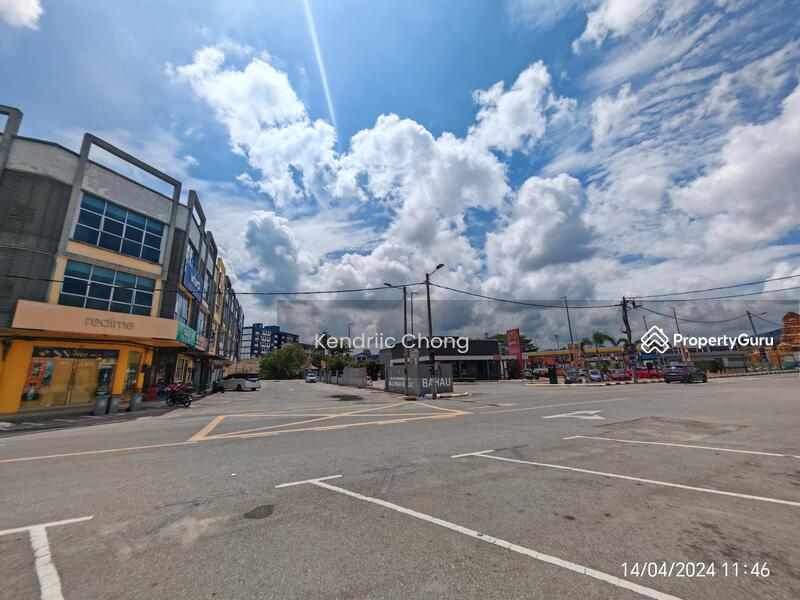 For Rent - Ground floor at Pusat perniagaan Kiara Bahau