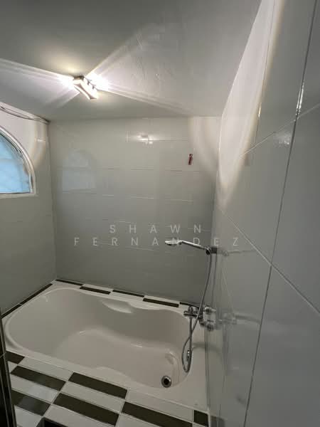 Untuk Dijual - Jalan Bukit Gasing, Section 5, Petaling Jaya