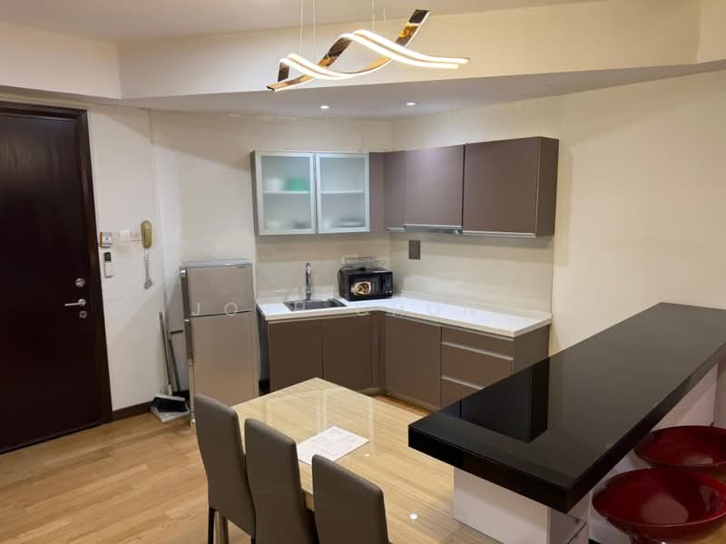 Servis Apartment untuk Disewa di Regalia Residence - Josh Chong - Kitchen - PropertyGuru.com.my