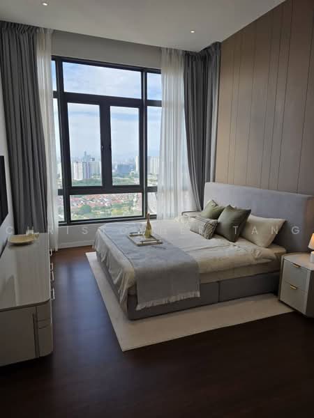 Kondominium untuk Dijual di The Maple Residences - Christopher Tang - Bedroom - PropertyGuru.com.my