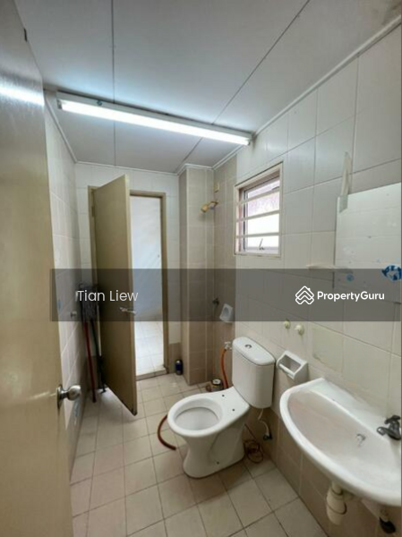 Rumah Teres 2.5 Tingkat untuk Dijual di Kepong Baru (Kepong) - Tian Liew - PropertyGuru.com.my